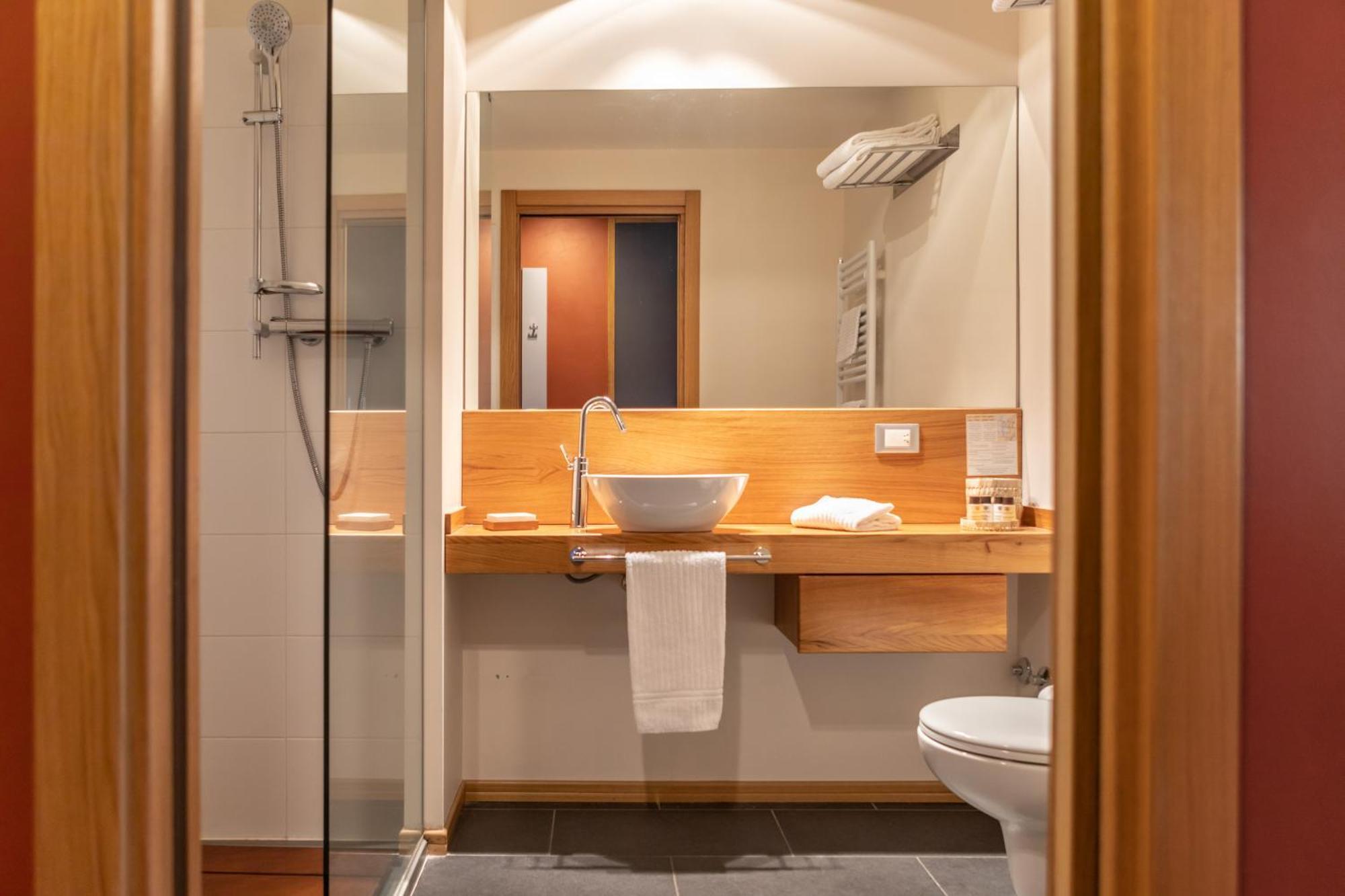 Hotel Cortese Armeno Εξωτερικό φωτογραφία
